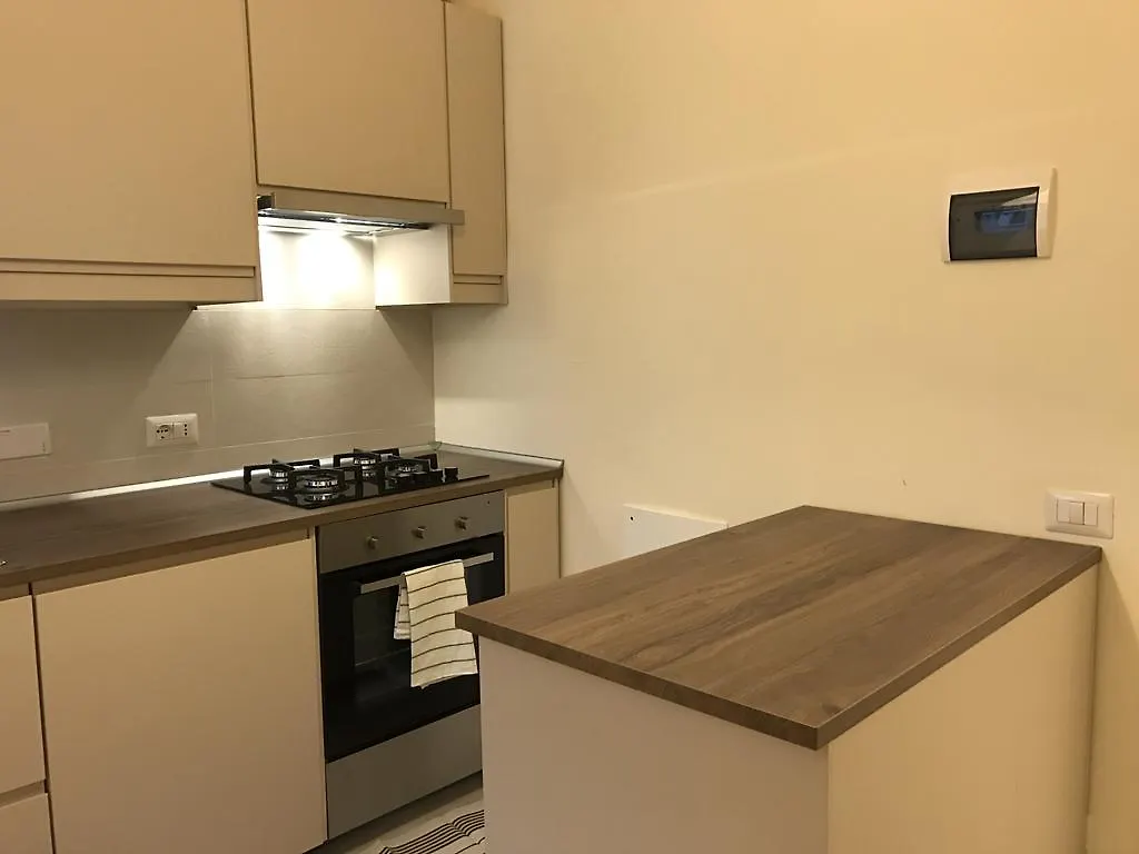 The Fourteenth Apartment Florence 0*,